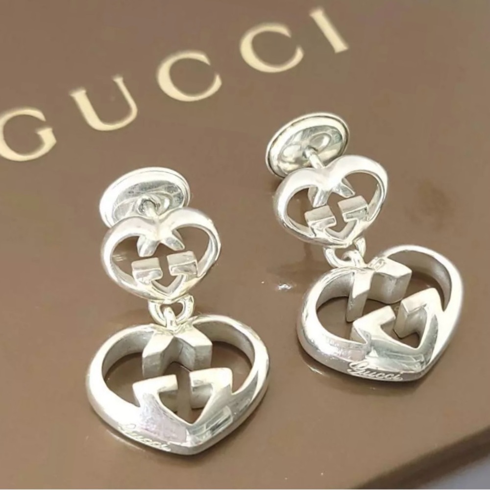 GUCCI Interlocking Heart Earrings 1.5 x 2cm in Silver